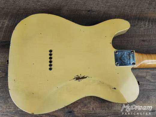 Relic Aged White Deluxe 72 Wide Cat