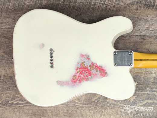 Aged White over Pink Paisley Asyllum