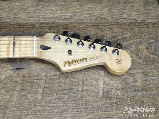 Sonic Blue Flamed JM Silver Strat