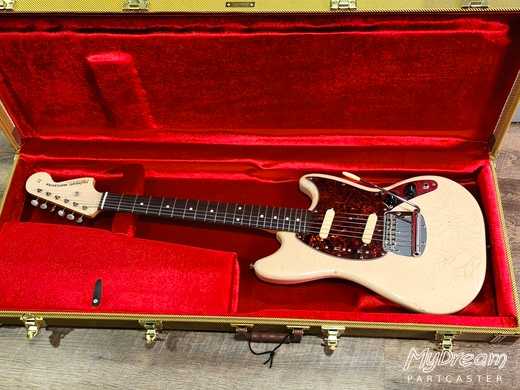 Relic Desert Sand Mustang