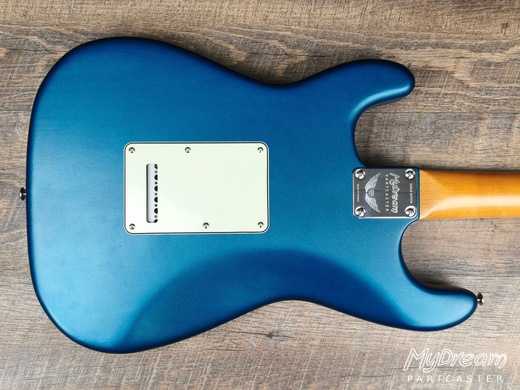Lake Placid Blue Lapsteel Caster Short Scale