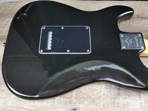 Duesen-Strat Charcoal Frost Metallic